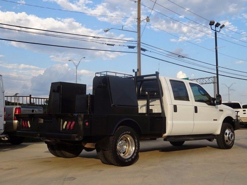 2006 Ford F-350 Crew Cab Flat Bed Dually